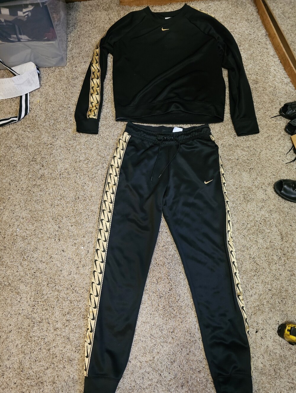 Nike Sweatsuit Black And Gold Size Small